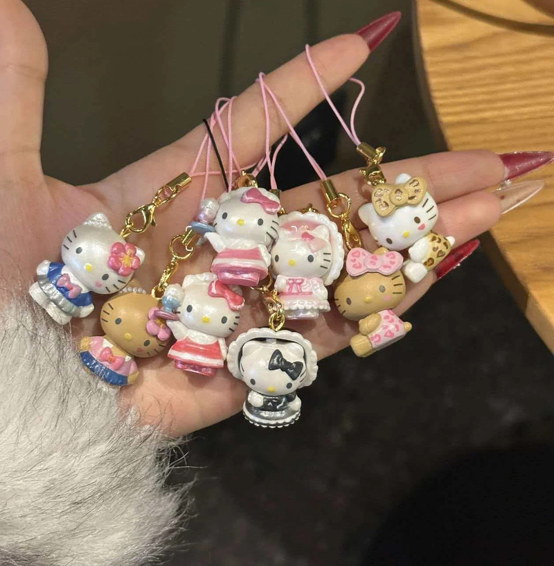 Phone Accessories Blind Box - جديد متوفر: صندوق مفاجآت بقلادة مجوهرات